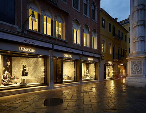 prada werksverkauf italien|Prada outlet venice.